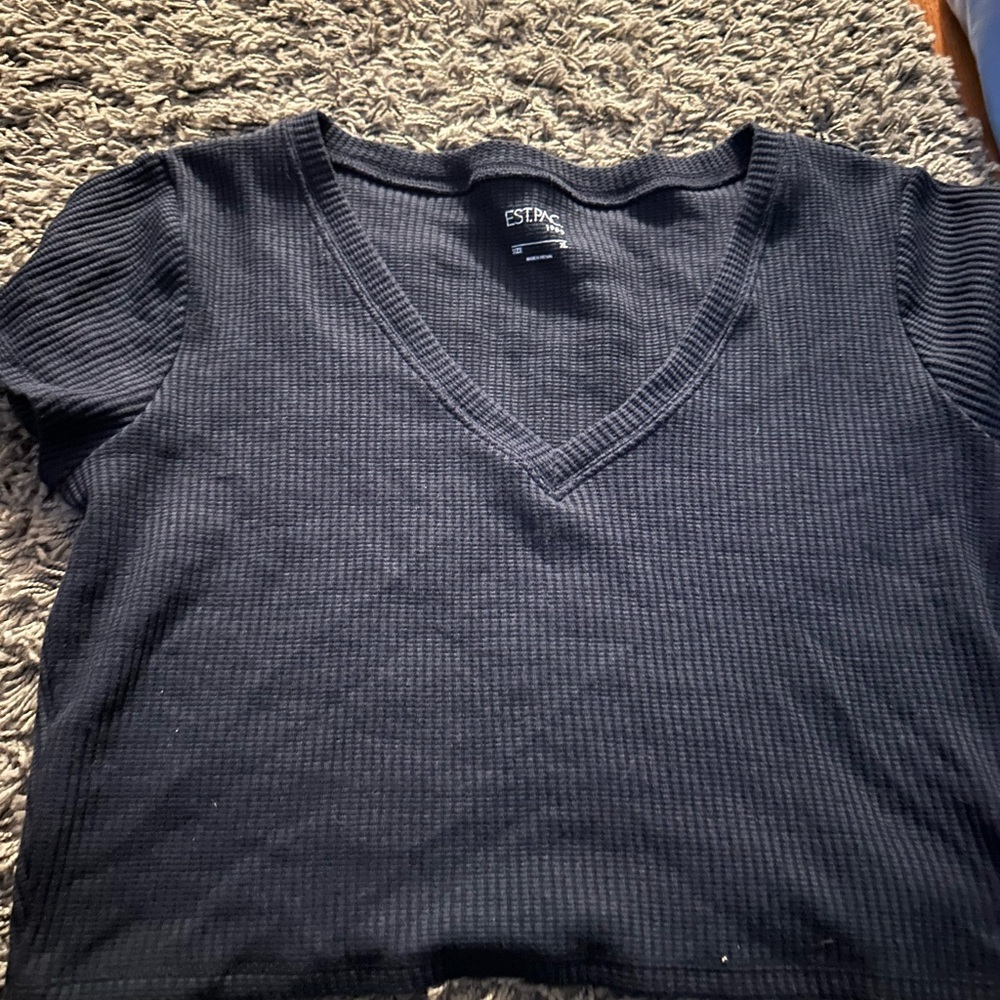 navy v-neck waffle knit cropped top from pacsun